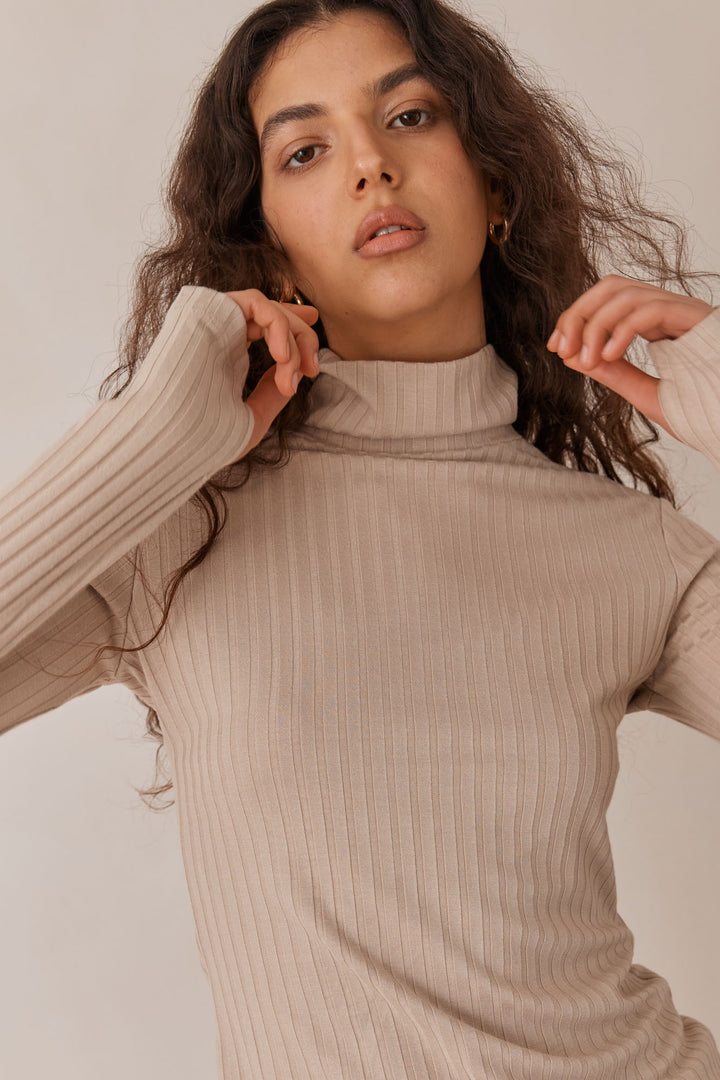 חולצת גולף קאיה שרוולי כפפה | בז'