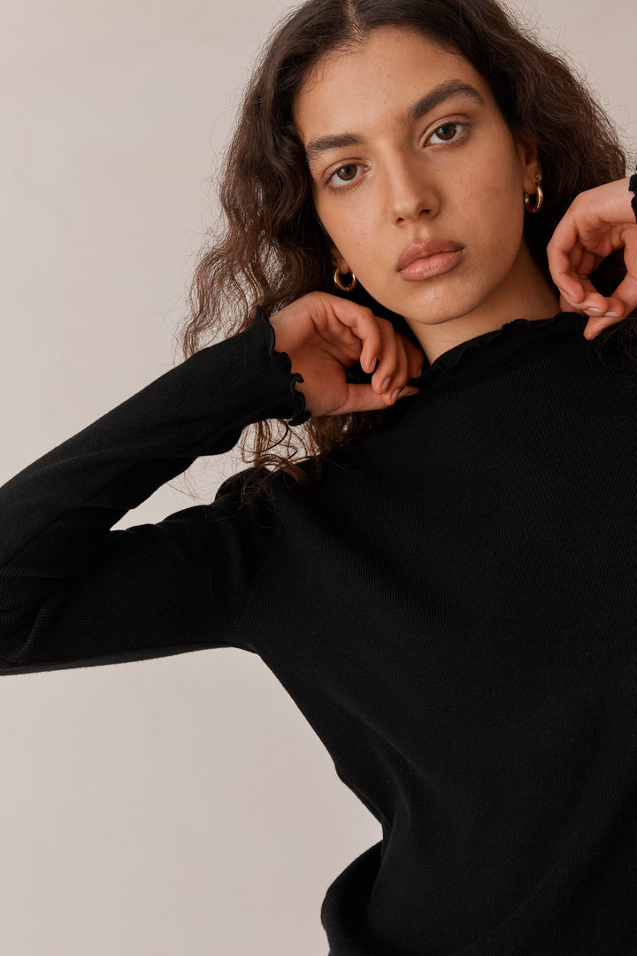 חולצת סריג קיירה חצי גולף | שחור