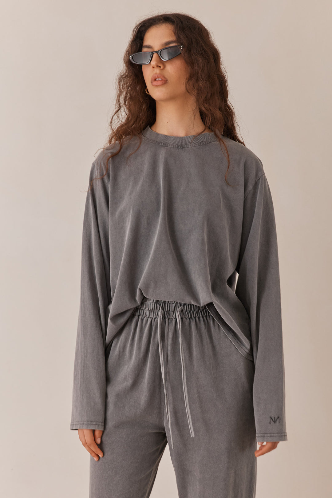 סוויטשירט נורי וואש בשילוב רקמת לוגו | אפור