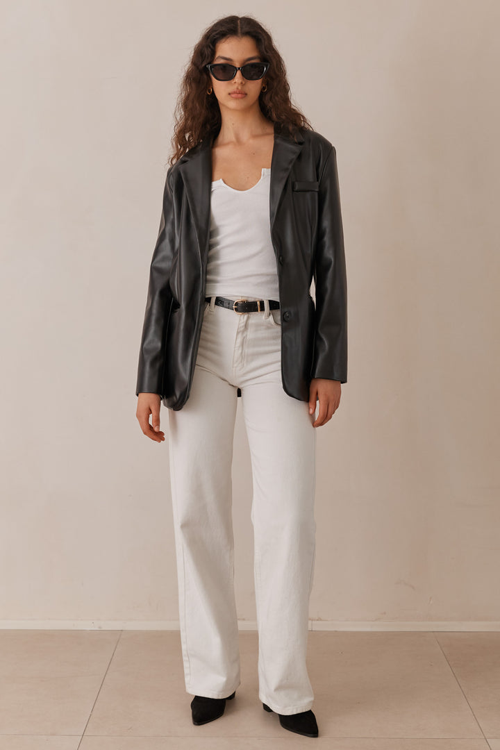 חולצת ביל בייסיק מחשוף גזור בד ריב | לבן