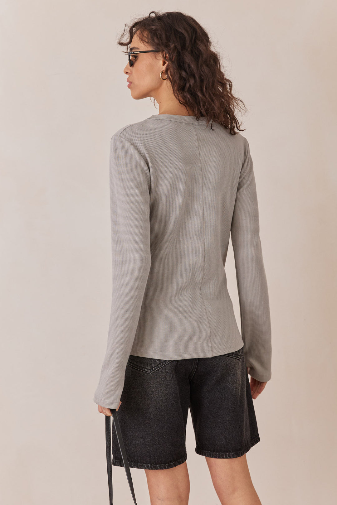 טי שירט לני וופל שרוולי כפפה | אפור אייס