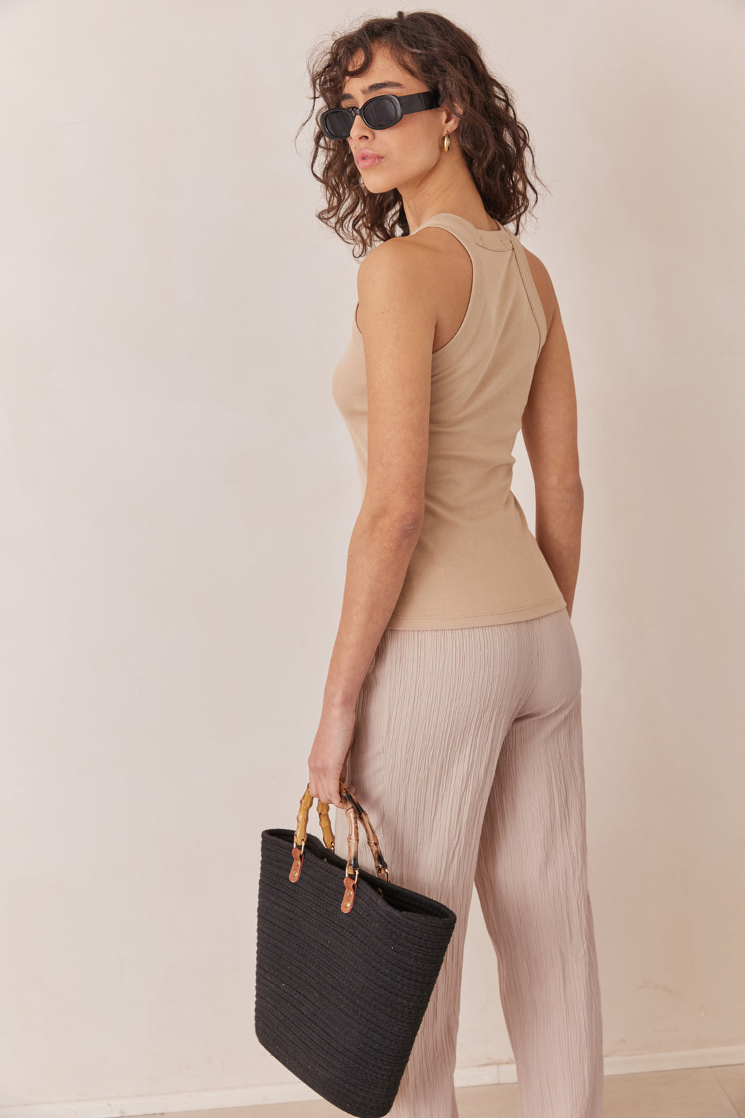 גופיית בייסיק הארלי | בז'