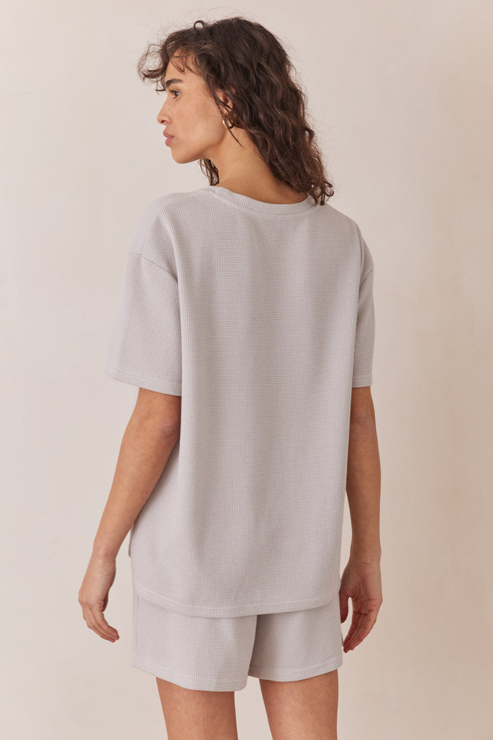 חליפת ורוניק בד וופל בשילוב רקמת לוגו | אפור אייס