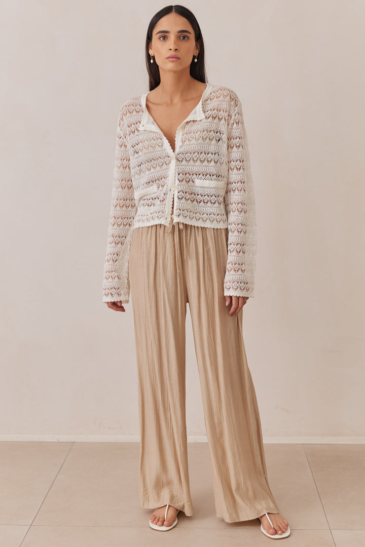 חולצת תחרה אמיליה בשילוב כפתורים | לבן