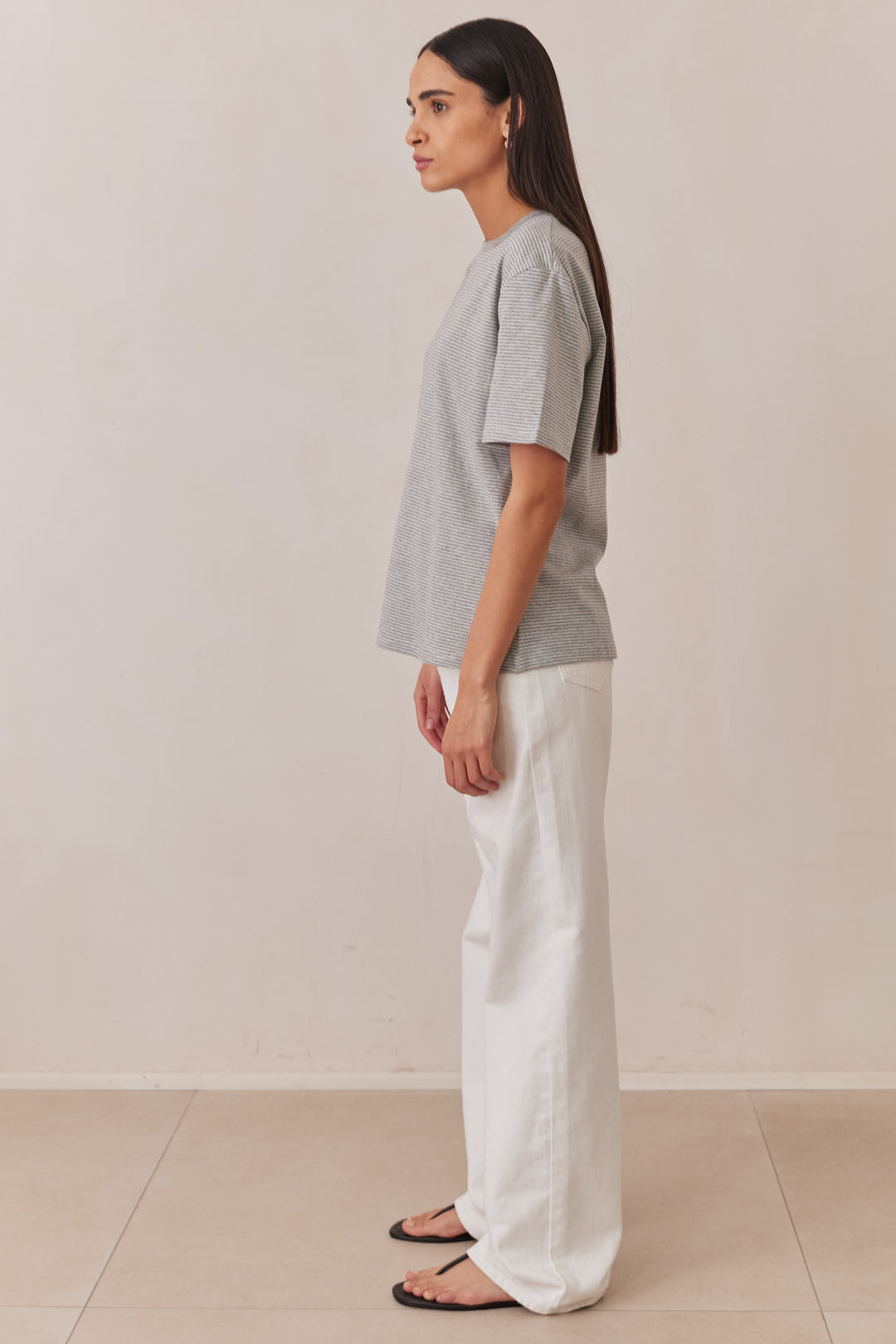טי שירט נאיה סטרייפס צווארון מובלט | אפור/לבן