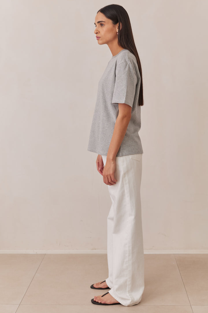 טי שירט נאיה סטרייפס צווארון מובלט | אפור/לבן