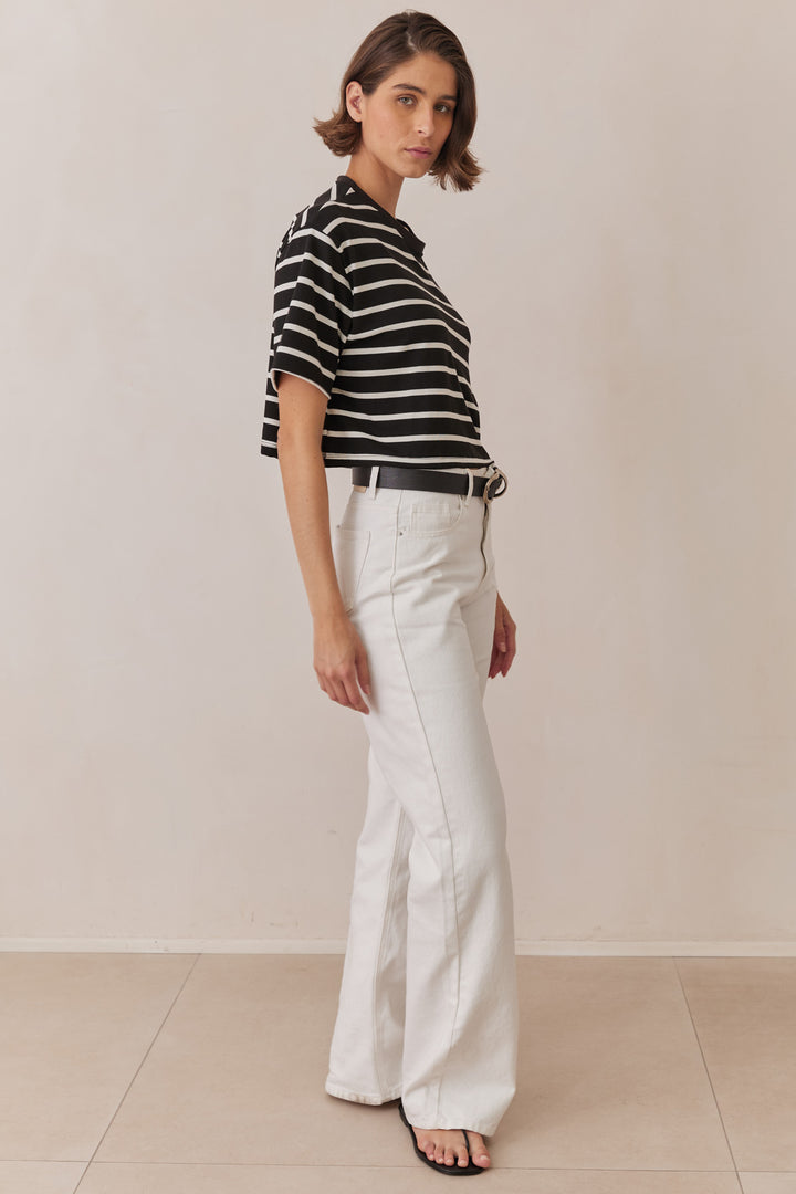טי שירט קווין סטרייפס גזרת קרופ | שחור/לבן