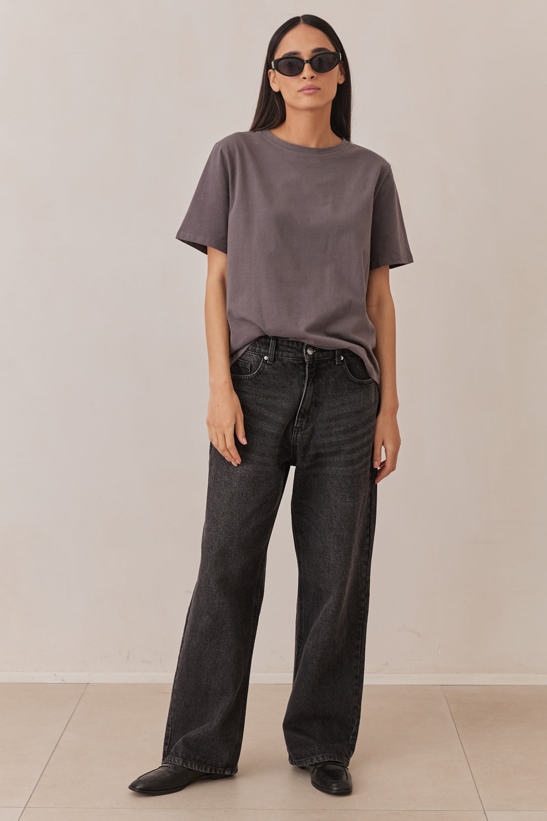 טי שירט קיילה אוברסייז | אפור כהה