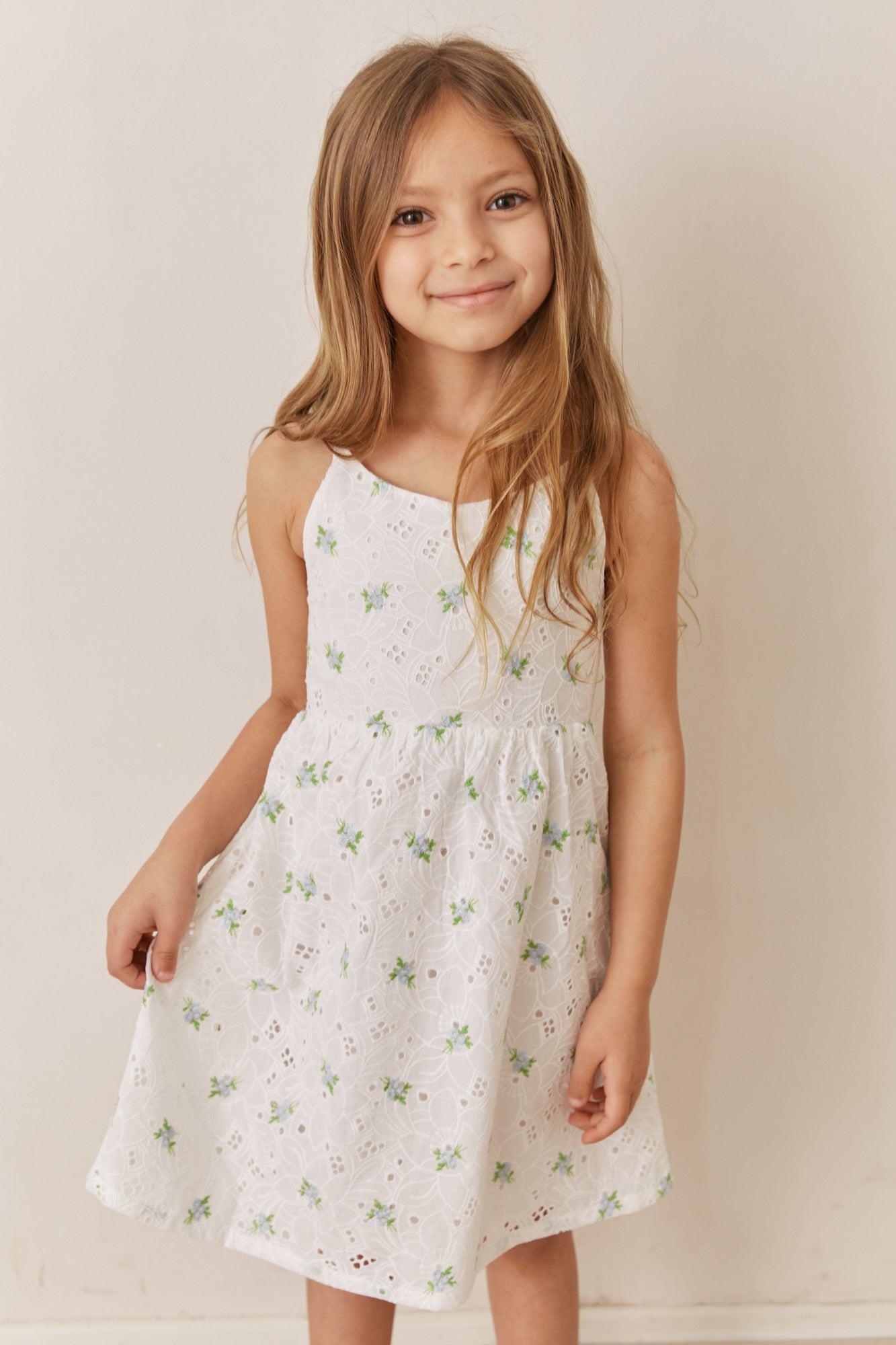 שמלה עם הדפס פרחים | לבן/ירוק