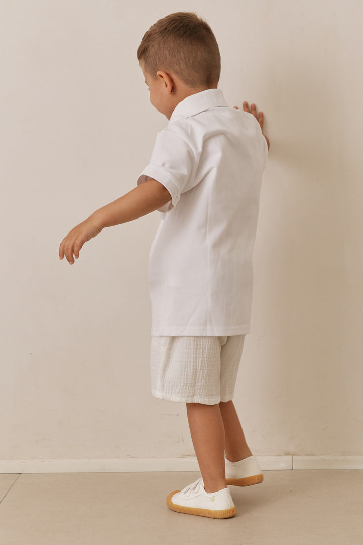 מכנסי ג'וני קצרים מבד טטרה בשילוב גומי במותן | לבן