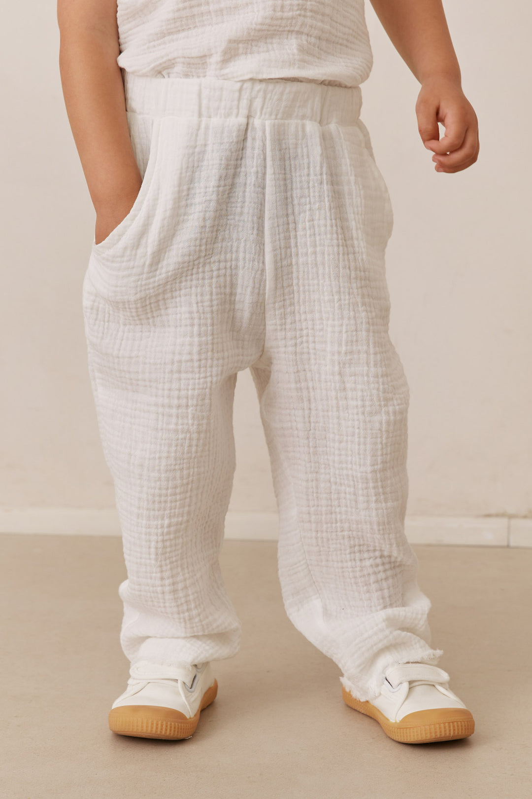 מכנסי טטרה סיומת פרומה | לבן