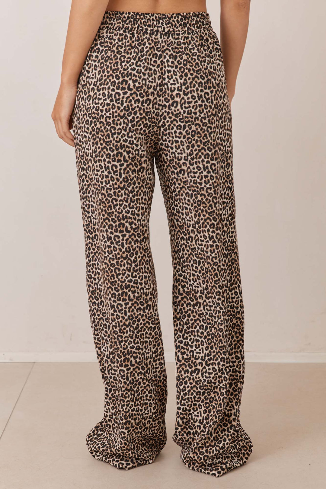 מכנסי זואי מנומרים בגזרה ישרה | מנומר