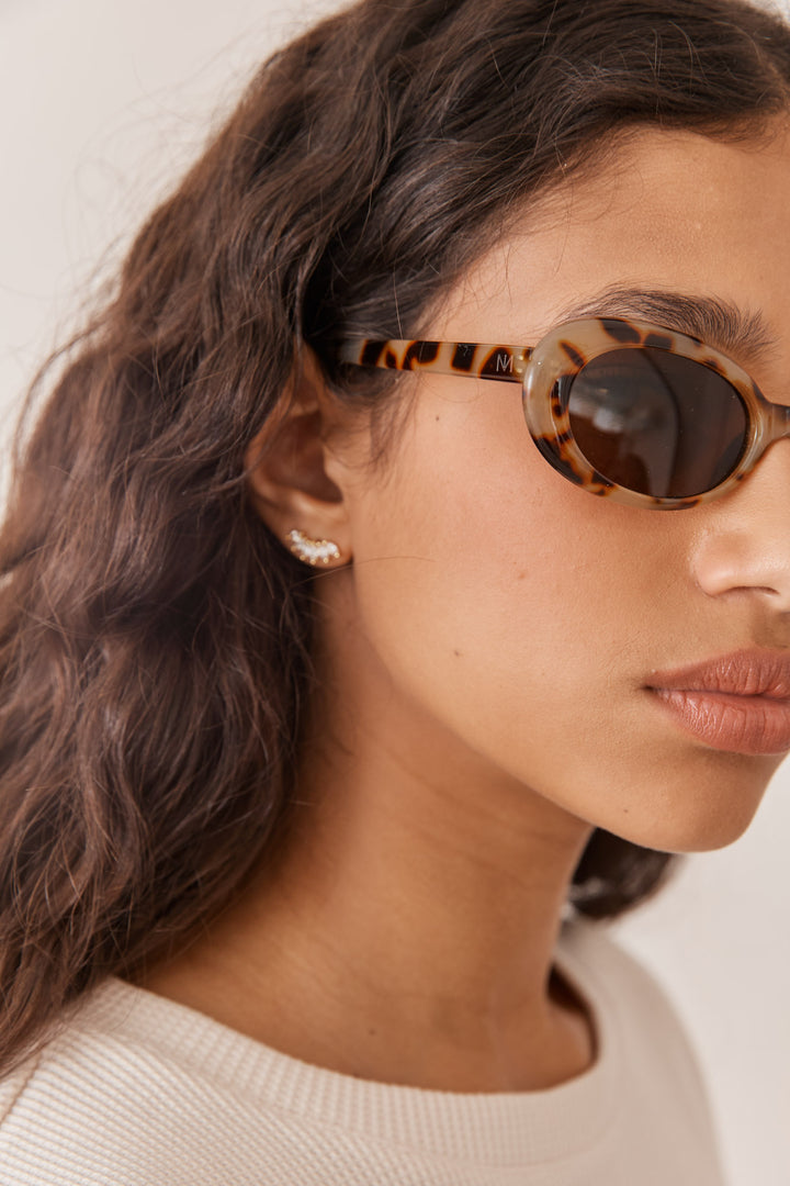 משקפי שמש קיטי | חום מנומר