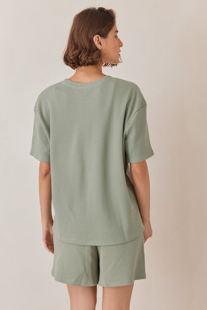 חליפת ורוניק בד וופל בשילוב רקמת לוגו | ירוק