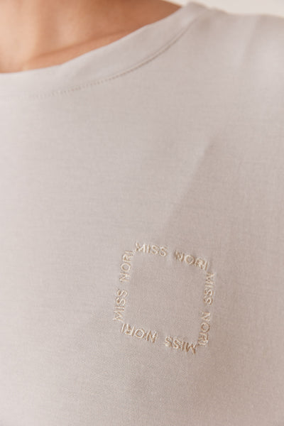 חליפת שנדי אוברסייז רקמת לוגו | אפור אייס