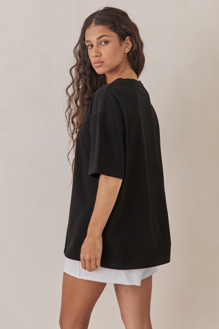 טי שירט SUMMER EDITION צווארון ניקי | שחור