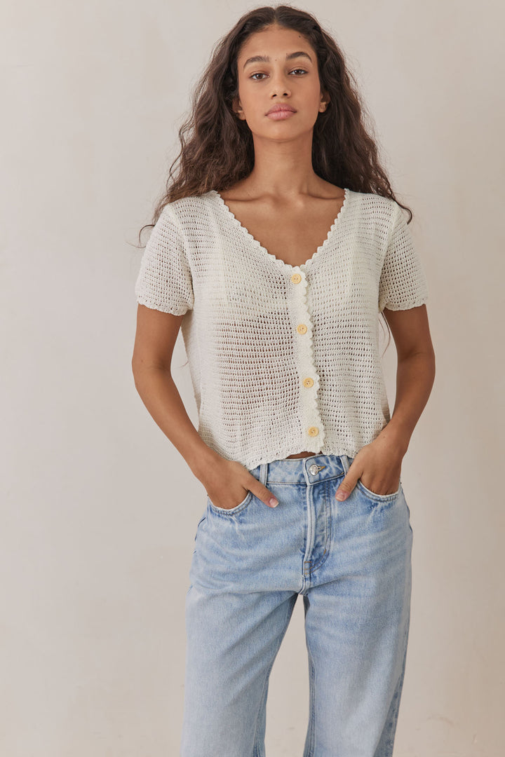 מכופתרת ברנדי בד קרושה | לבן