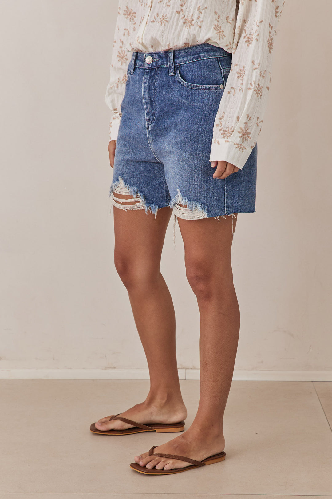 שורט דנים ליב סיומת קרעים | ג'ינס