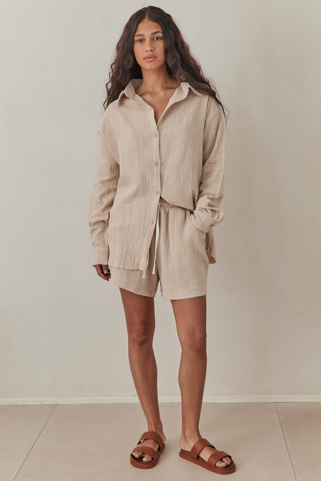 כפכפי קייטלין בשילוב רצועות | חום