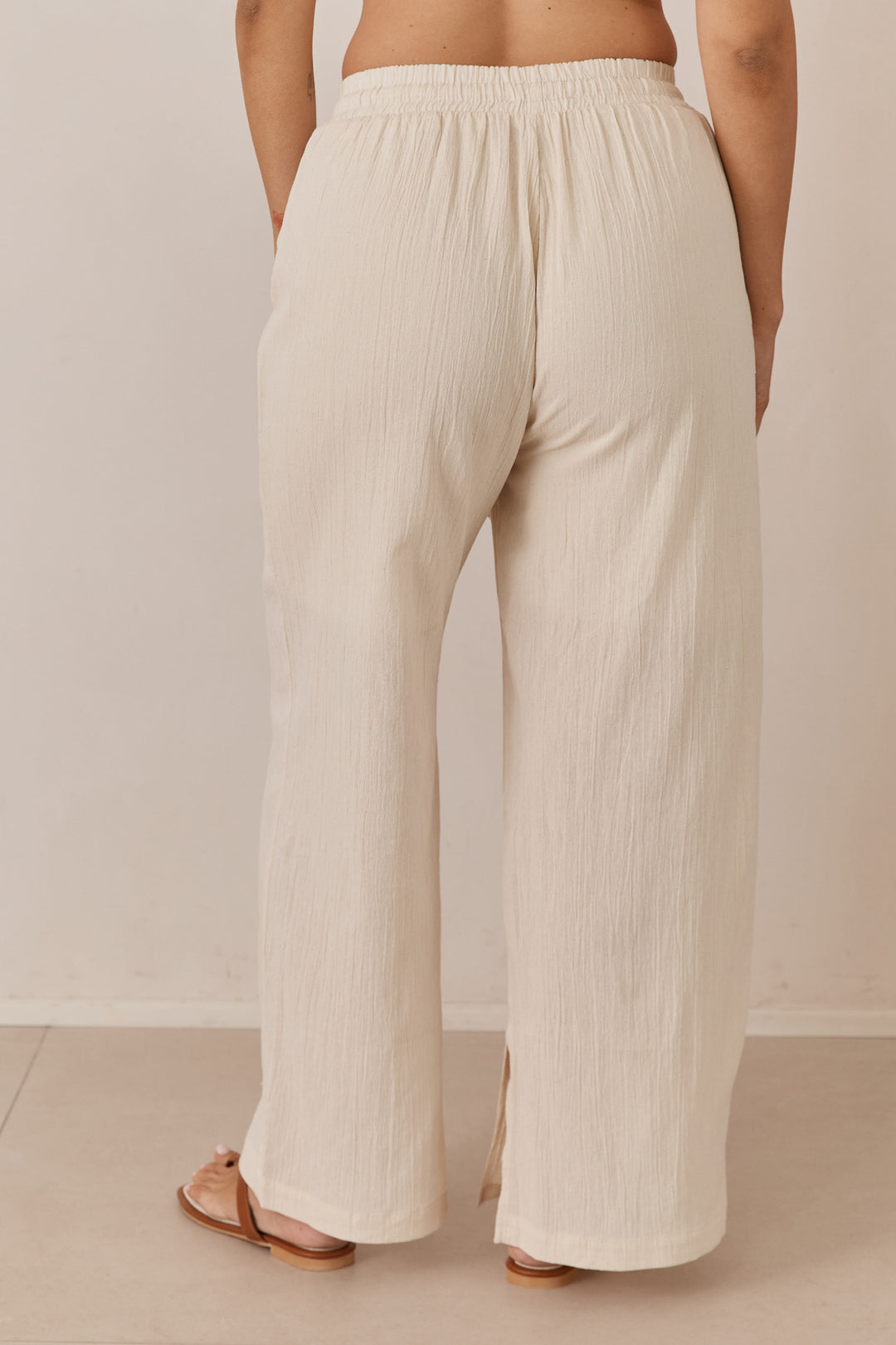 מכנסי אדל גזרה ישרה בשילוב קשירה | קרם