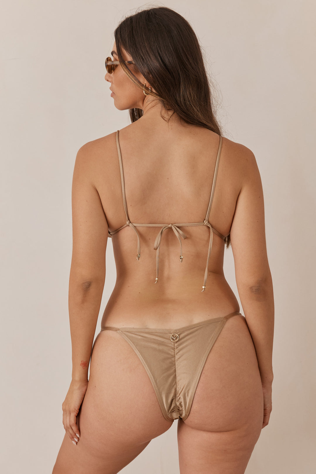 טופ ביקיני דרו אבזם לוגו | שמפניה