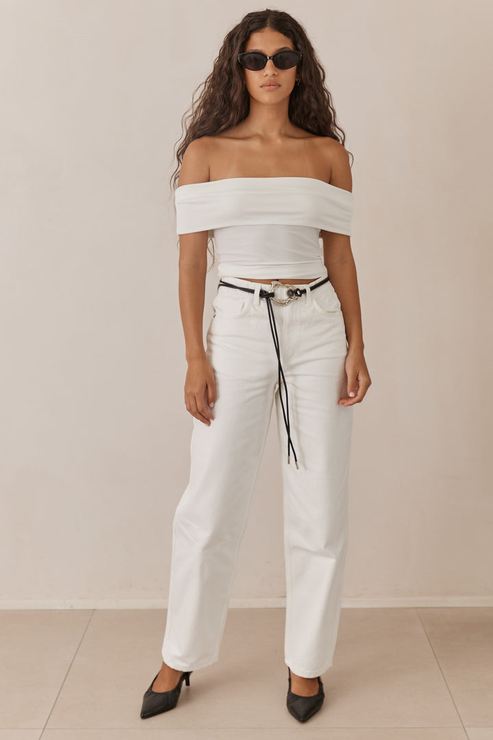 טופ מונרו אוף שולדרס | לבן