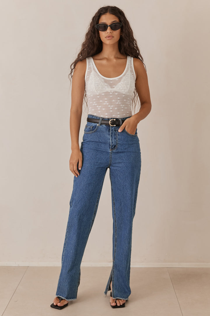 מכנסי דנים איאן בסיומת שסע | ג'ינס