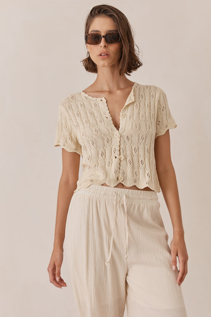 מכופתרת קאיה עיטורי רקמה | בז'