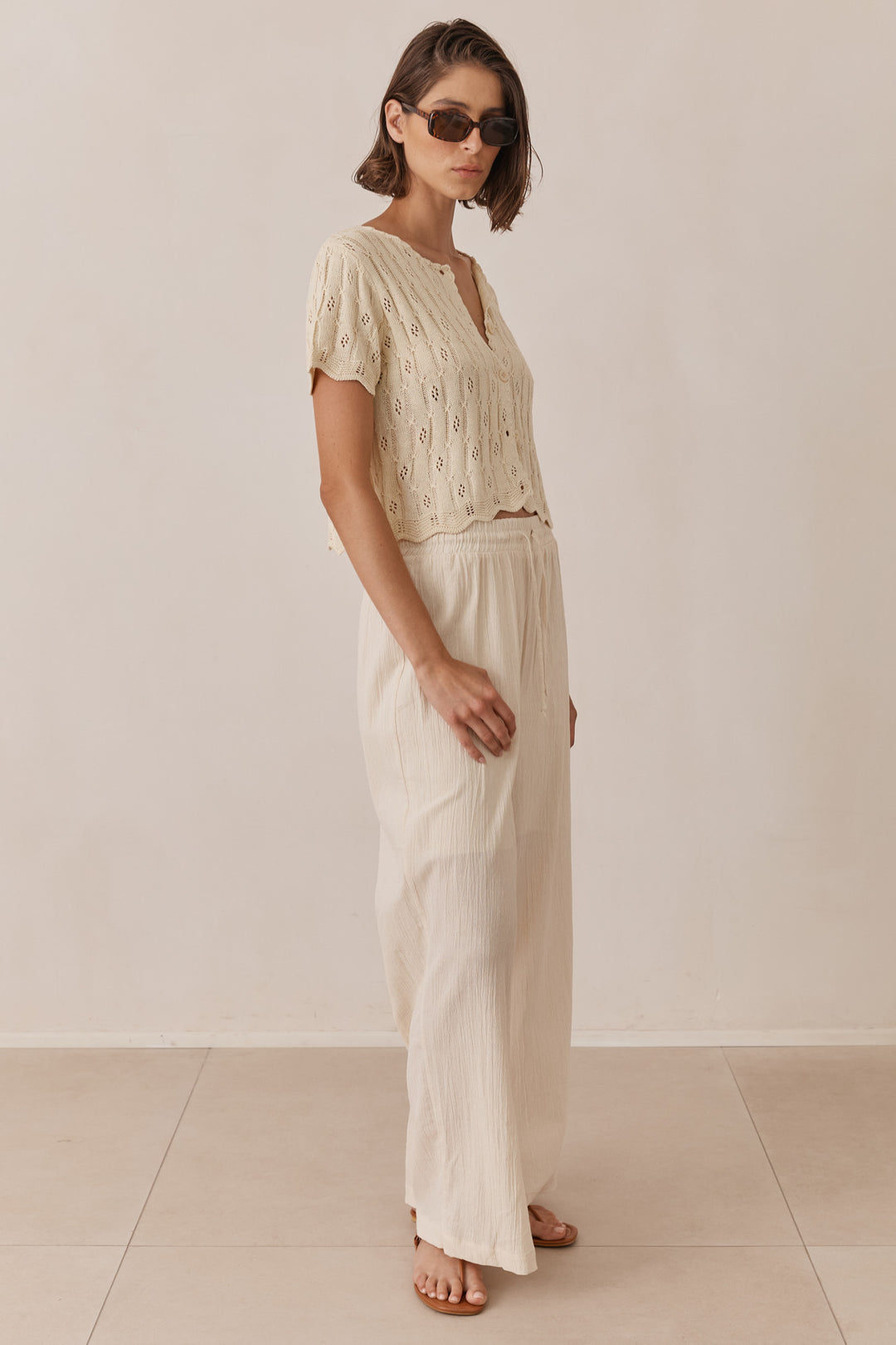 מכופתרת קאיה עיטורי רקמה | בז'