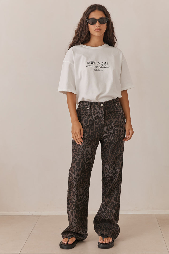 מכנסי דנים סקארלט בהדפס מנומר