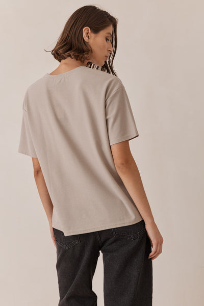 טי שירט יולי טקסטורת וופל בשילוב שסע  | אפור בהיר