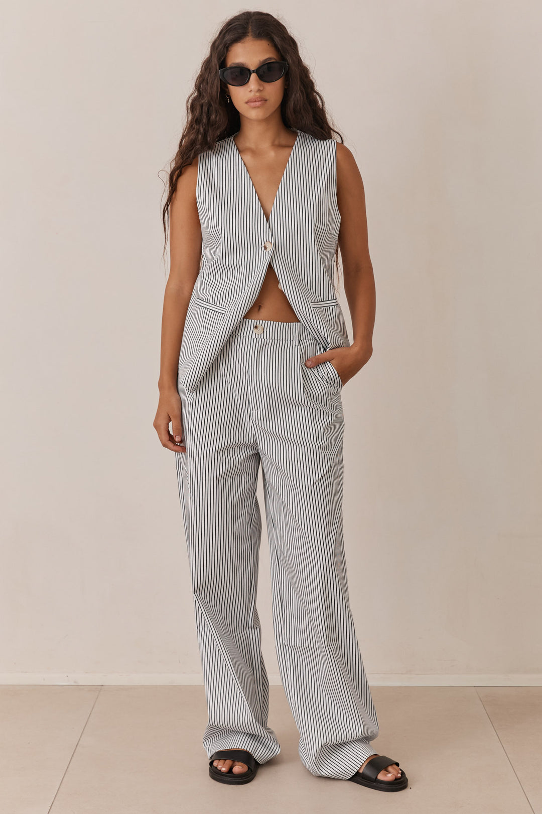 מכנסי מיאמי סטרייפס גזרה ישרה | לבן/כחול