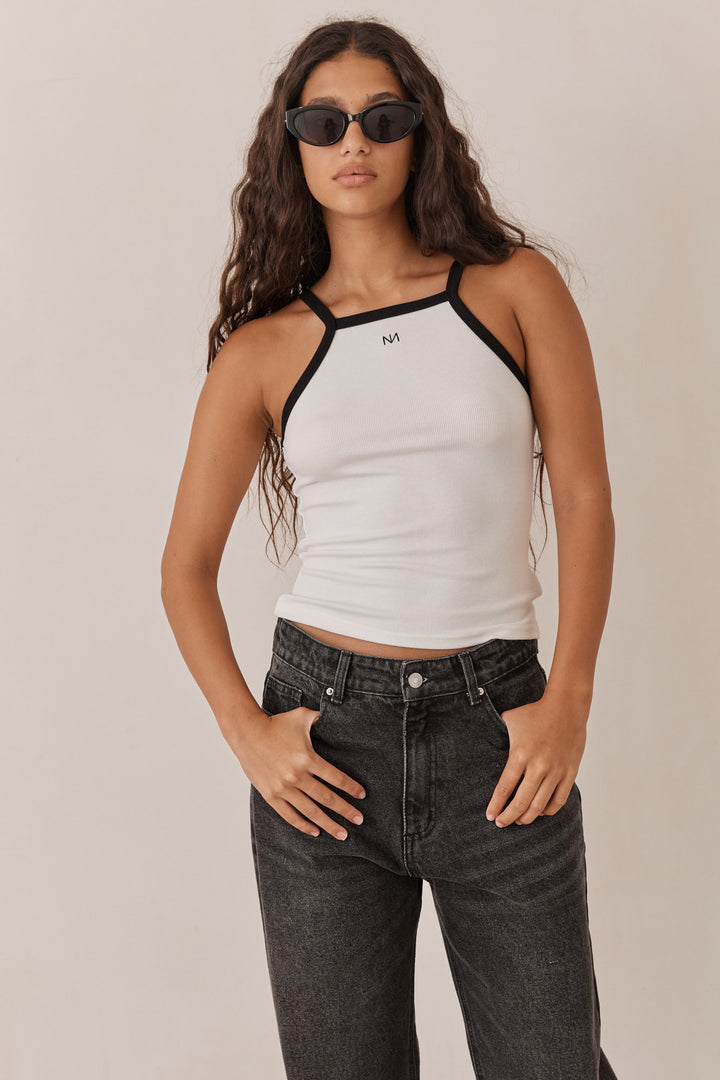 גופיית לוגו אסיה כתפיות מובלטות | לבן/שחור