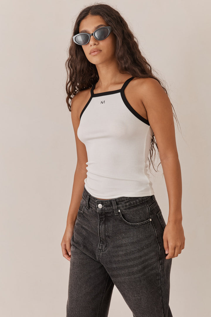 גופיית לוגו אסיה כתפיות מובלטות | לבן/שחור