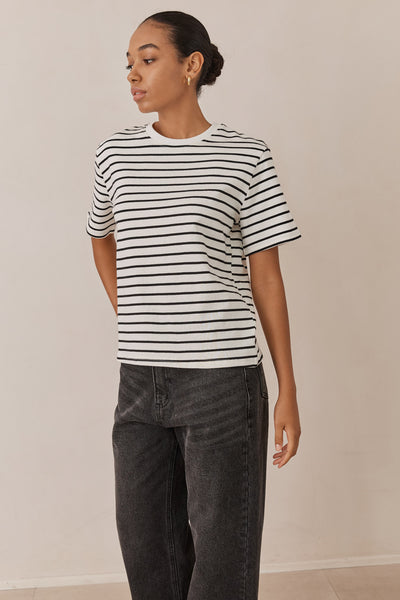 טי שירט סבסטיאן סטרייפס | לבן/שחור