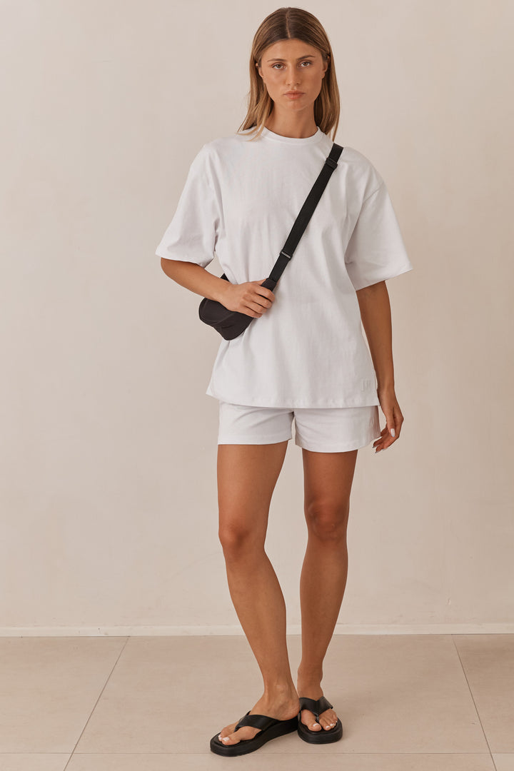 חליפת לנון גזרת אוברסייז | לבן