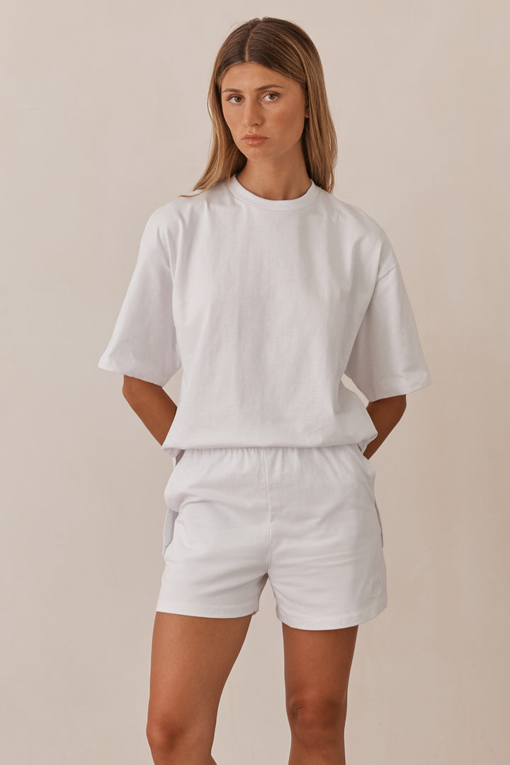 חליפת לנון גזרת אוברסייז | לבן