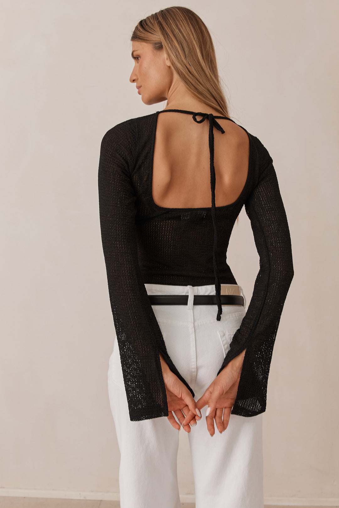 חולצת רשת מילאנו גב פתוח | שחור