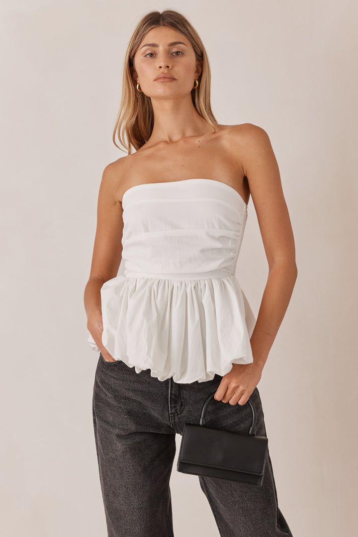 סטרפלס טריה בשילוב פפלום | לבן