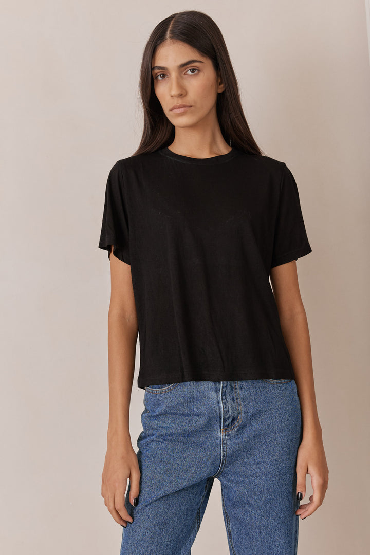 טי שירט טרוי בד שקפקף | שחור