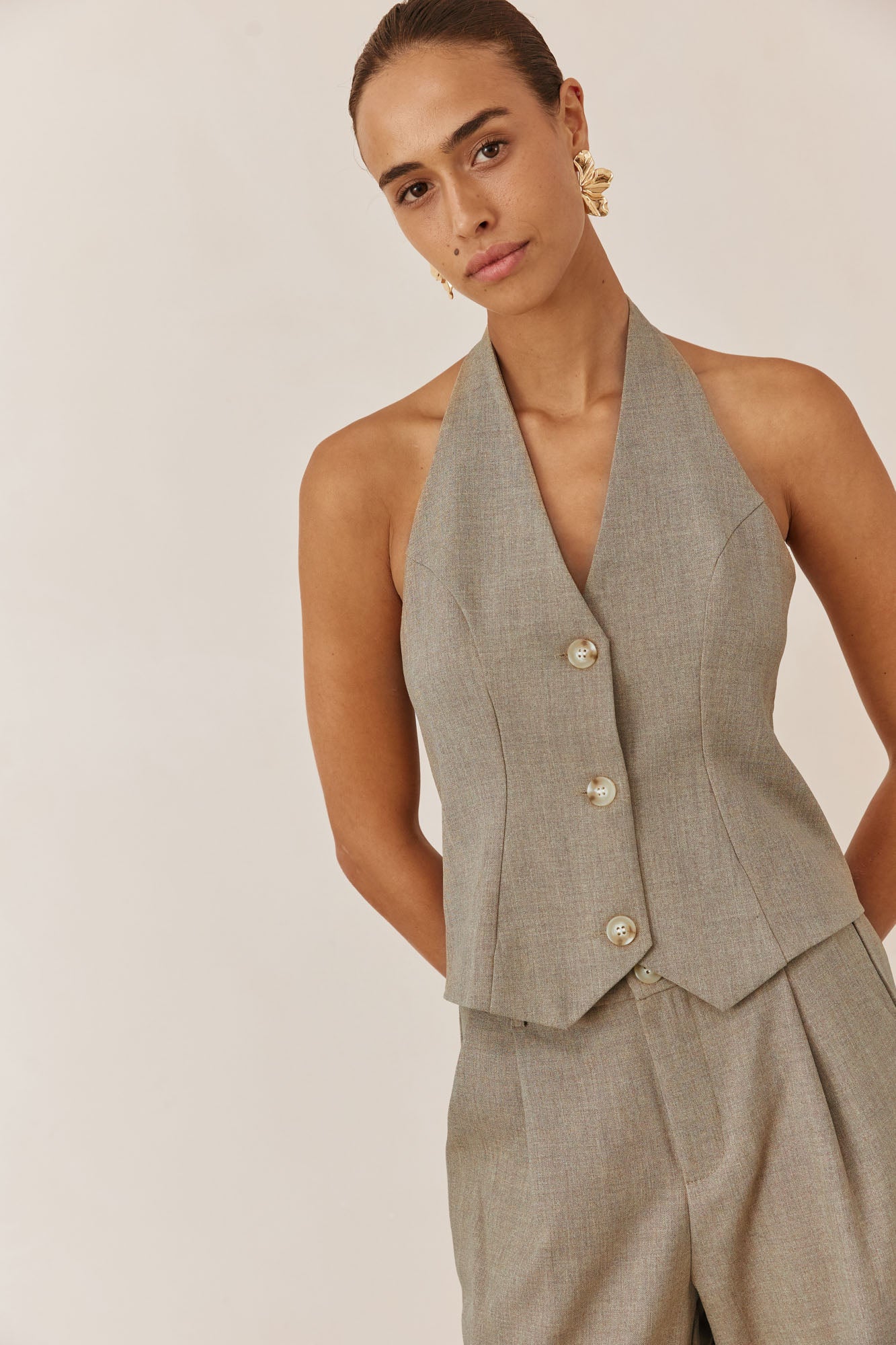 ווסט מחויט מארק צווארון קולר | מוקה