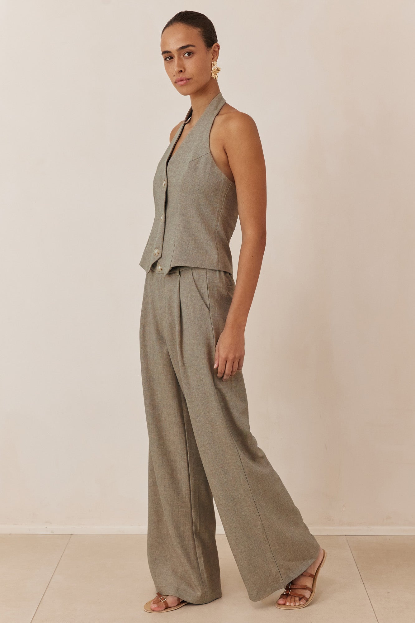 ווסט מחויט מארק צווארון קולר | מוקה