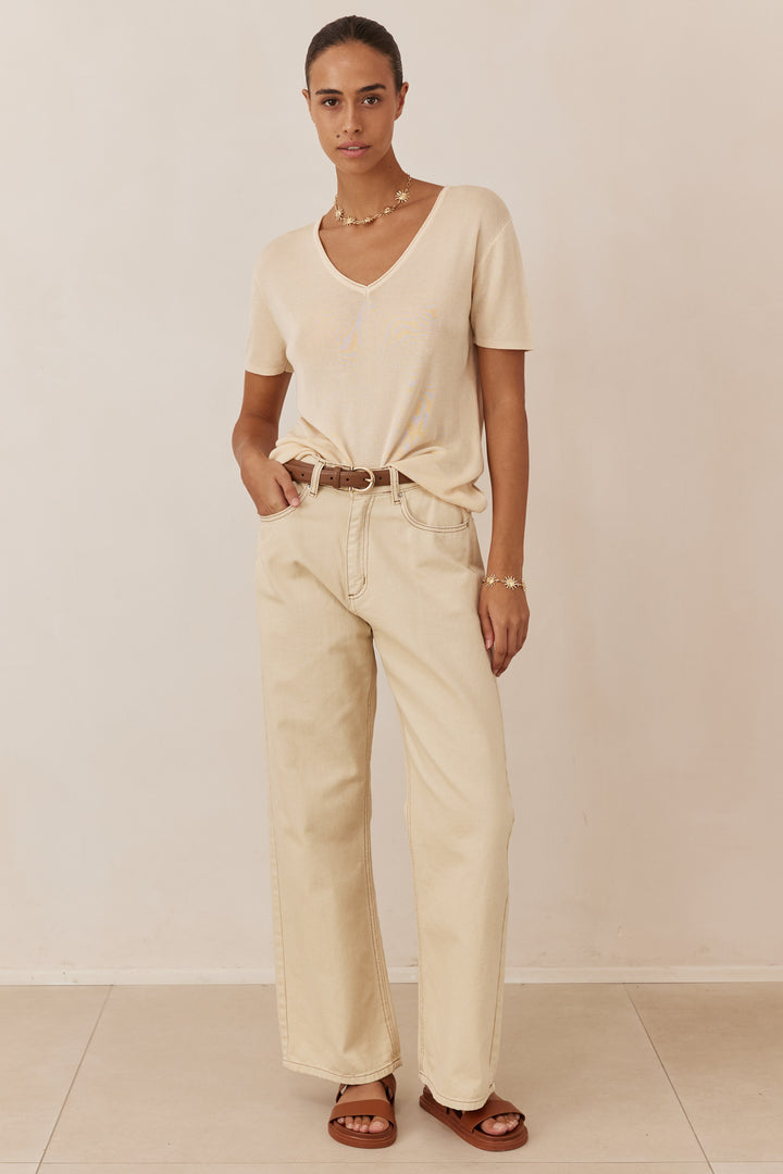 חולצת סריג דק אוריאנה מחשוף וי | בז'