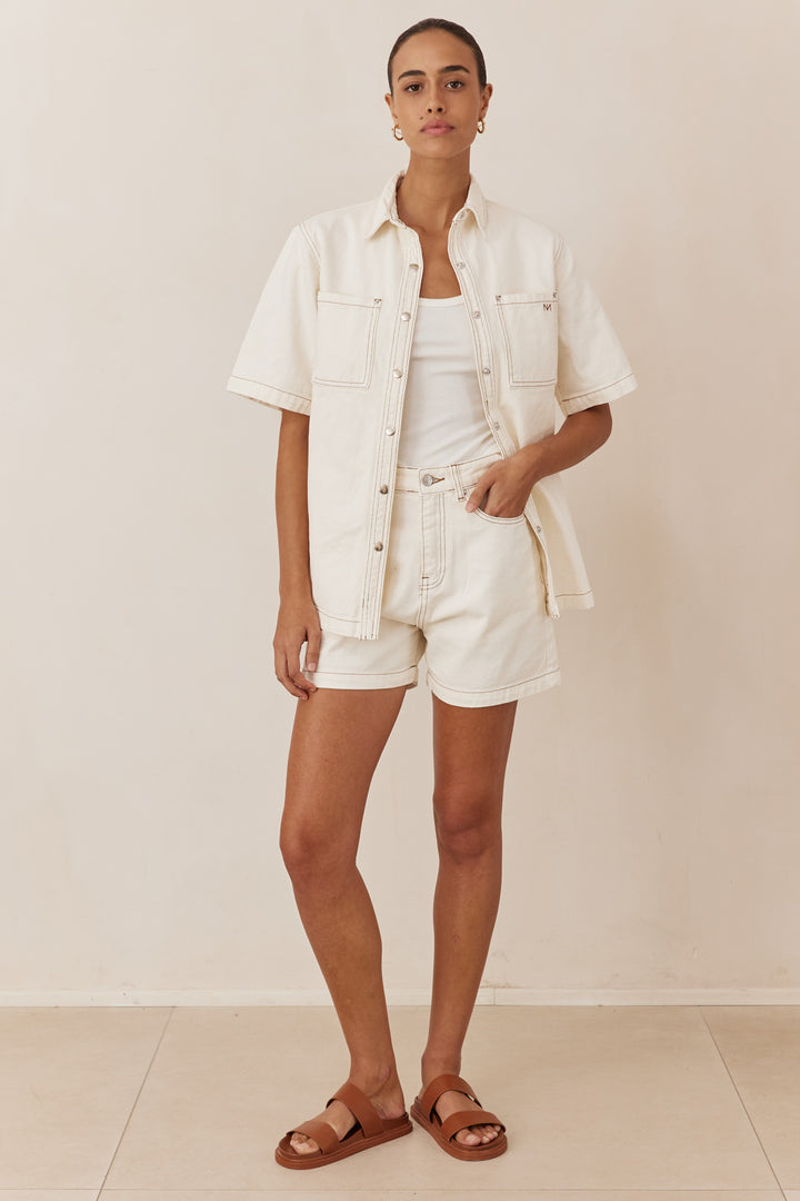 מכנסי ג'ינס דרייק דנים תיפורים בולטים | קרם