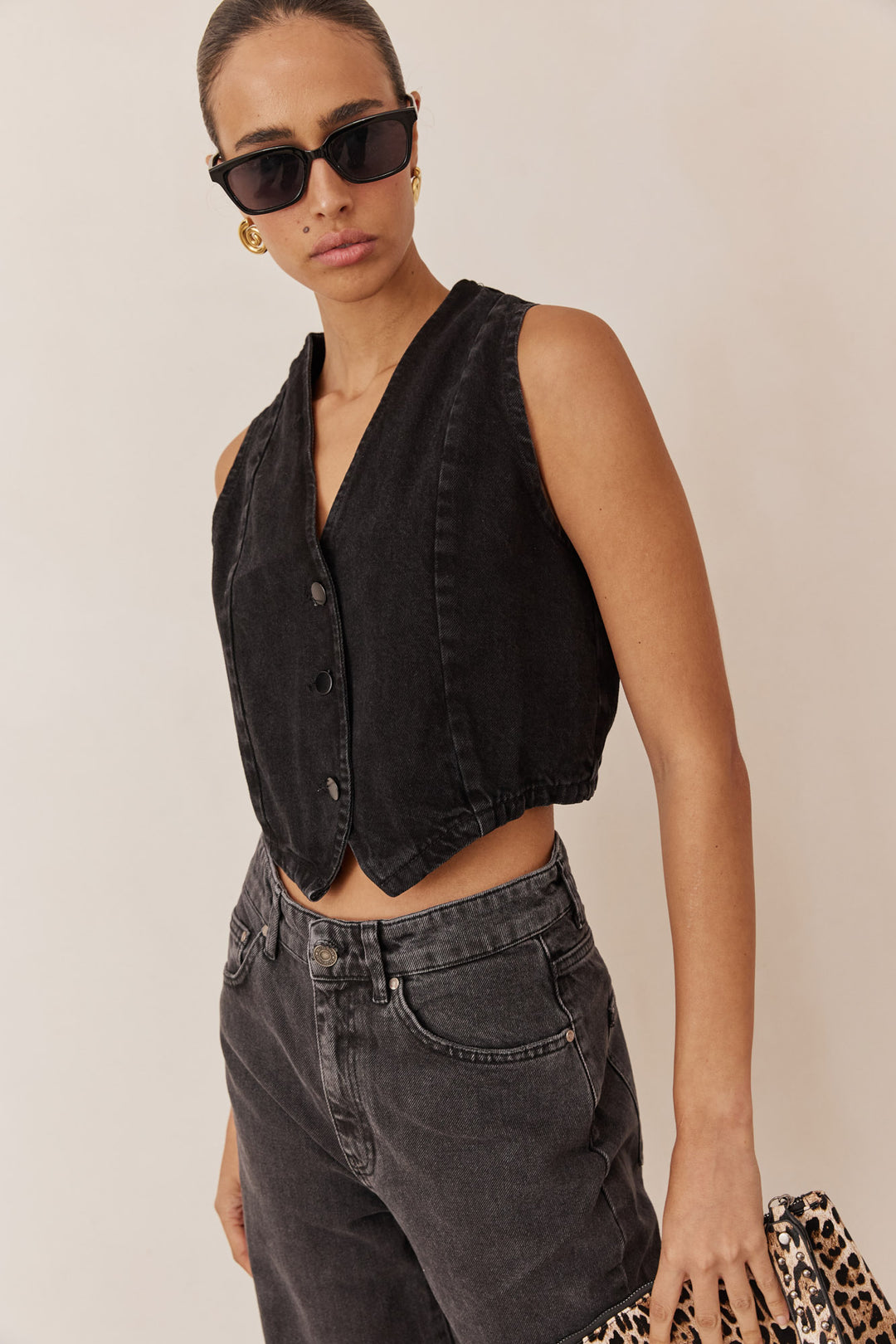 ווסט דנים כריסטי סגירת כפתורים | שחור