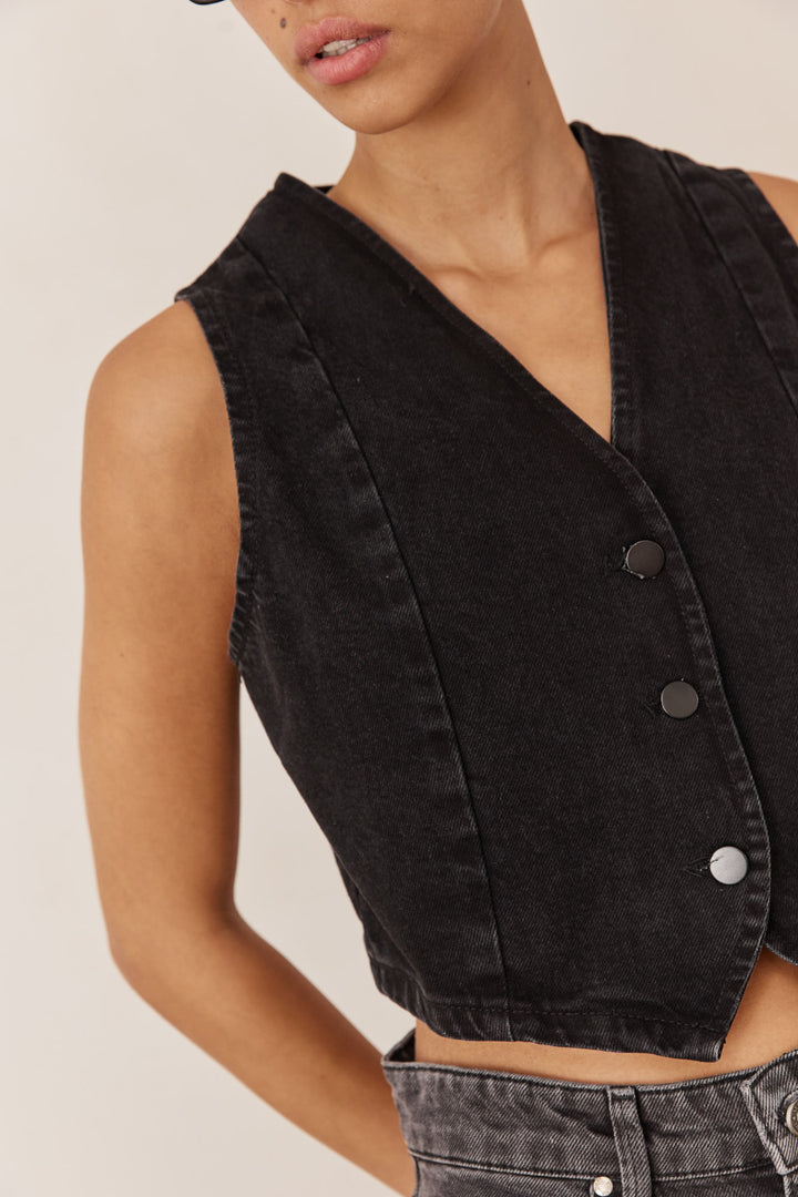 ווסט דנים כריסטי סגירת כפתורים | שחור