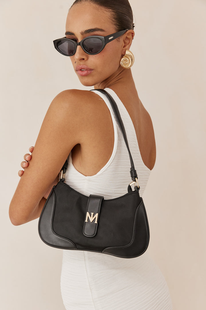 תיק יד נורי לוגו דמוי עור | שחור