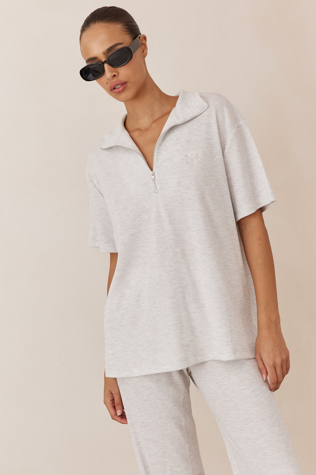 חולצת ג'סטין בד וופל בשילוב רוכסן | אפור בהיר