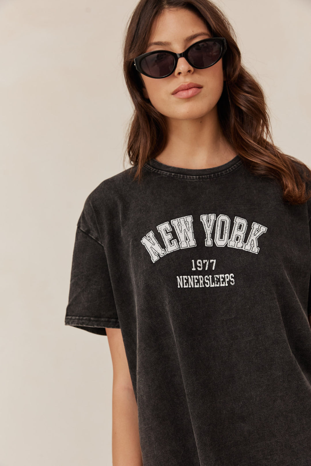 טי שירט ניו יורק וואש גזרת אוברסייז | שחור