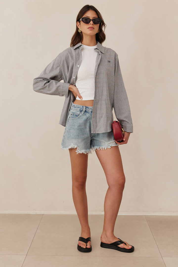 שורט דנים אל סיומת פרומה | ג'ינס בהיר